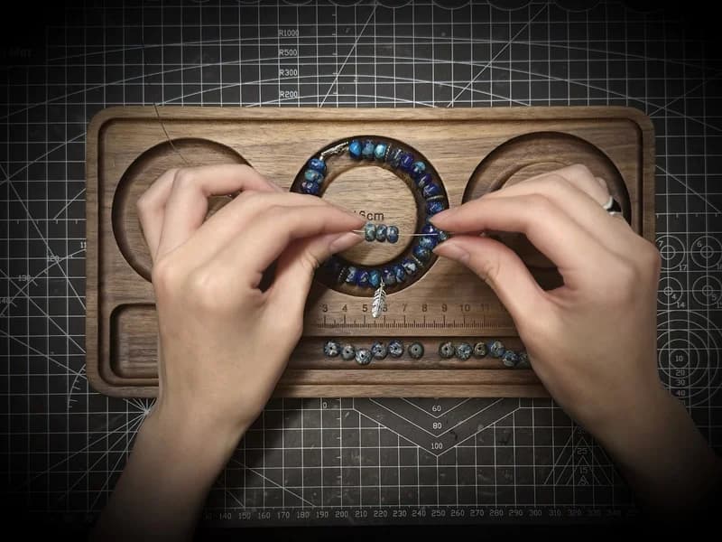 Beading Lab Workshop — Design Your Own Natural Stone Bracelet